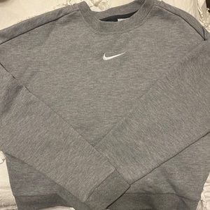 NIKE cropped crewneck